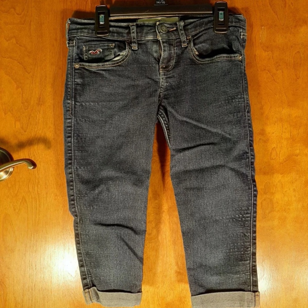 Hollister Capris